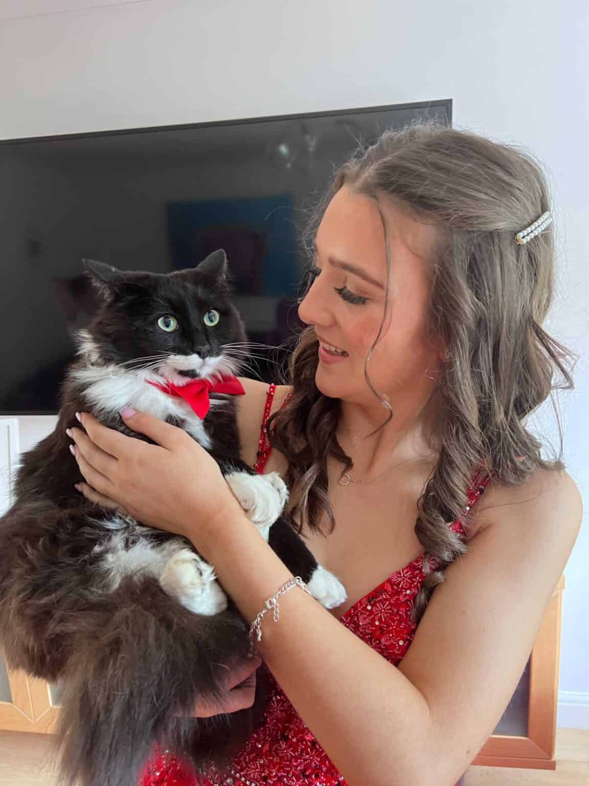 How To Save Money On Prom - 2 Adults 3 Children